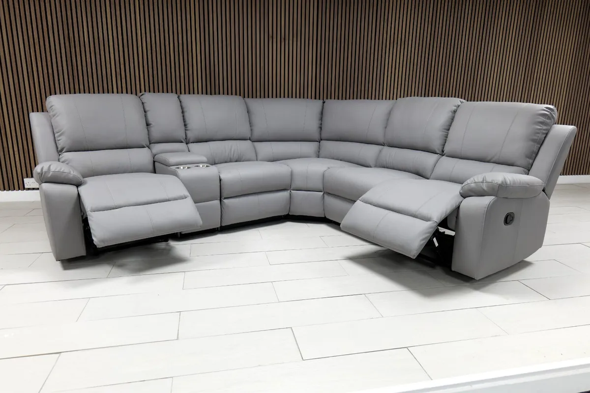 Vancouver Light Grey Leather Manual Recliner Sofa - Image 2