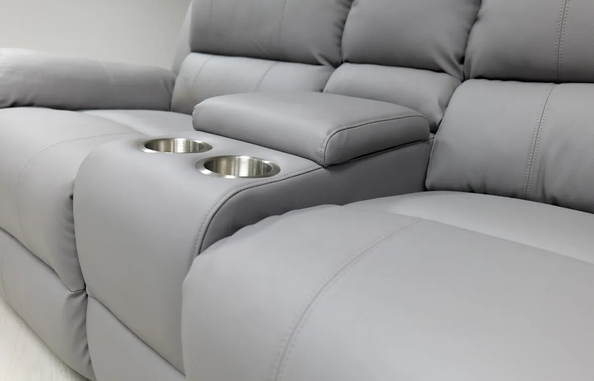 Vancouver Light Grey Leather Manual Recliner Sofa - Image 4