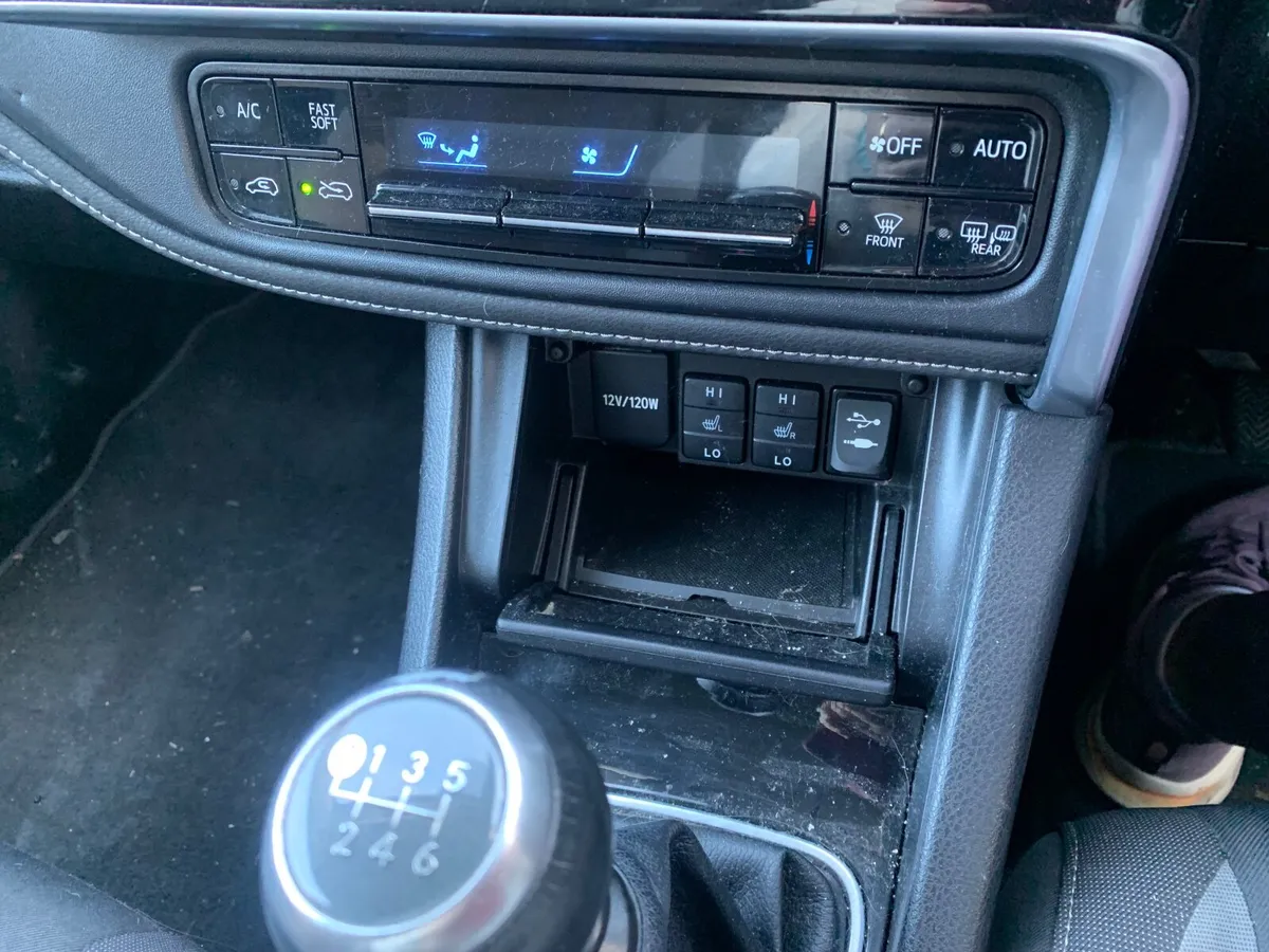 Toyota Auris 2016 Business Edition 1.6 - Image 3