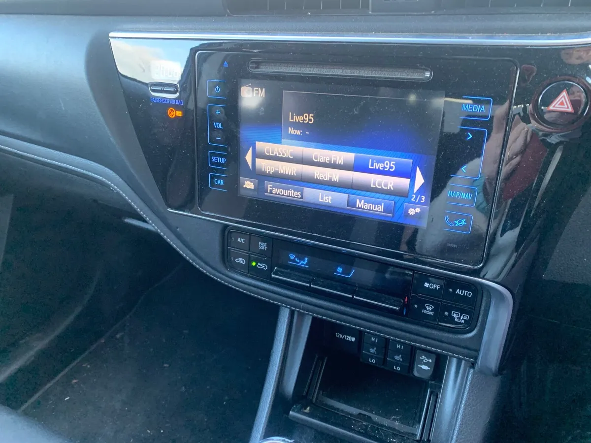 Toyota Auris 2016 Business Edition 1.6 - Image 4