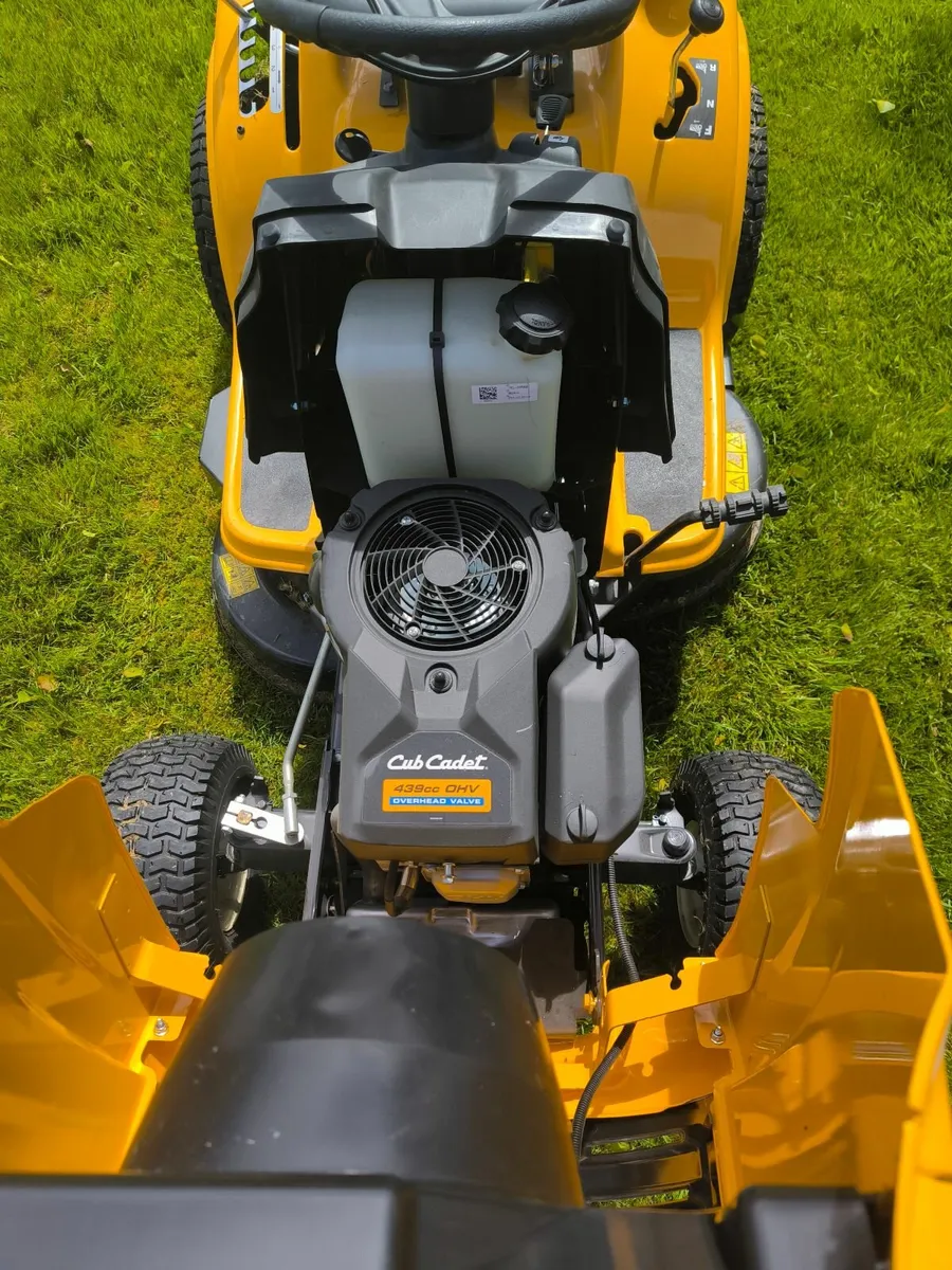 Ride on lawnmower - Image 3
