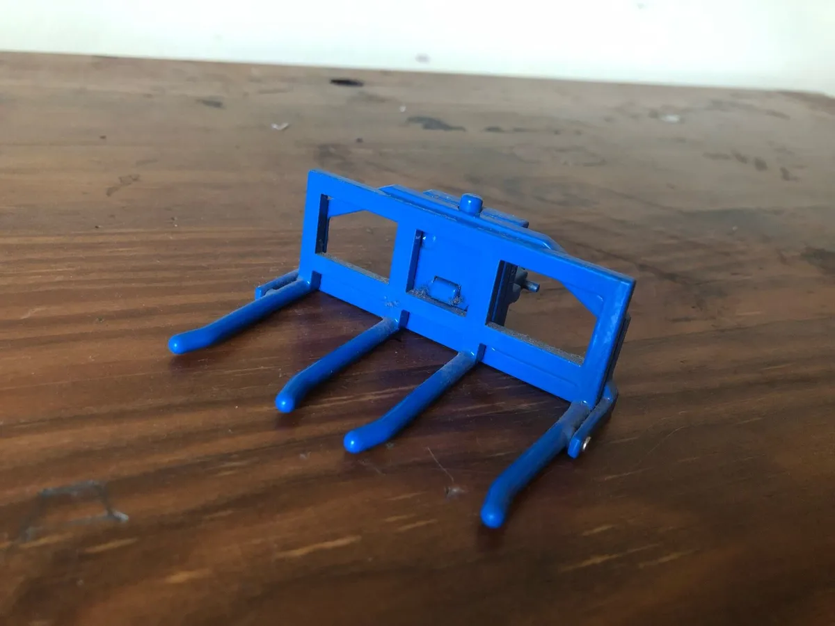 Toys - Image 4