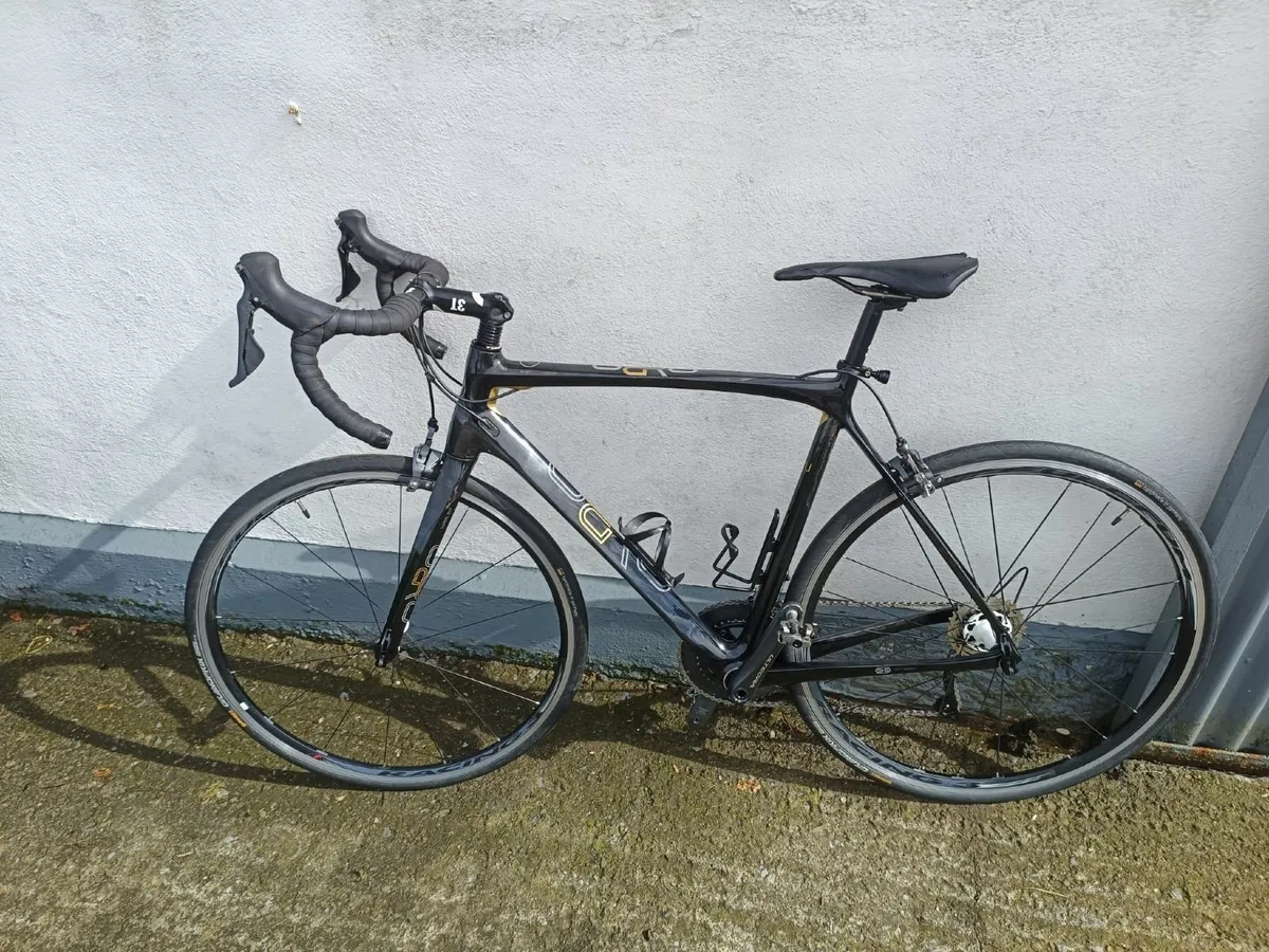 Super light carbon fiber road bike - Image 1