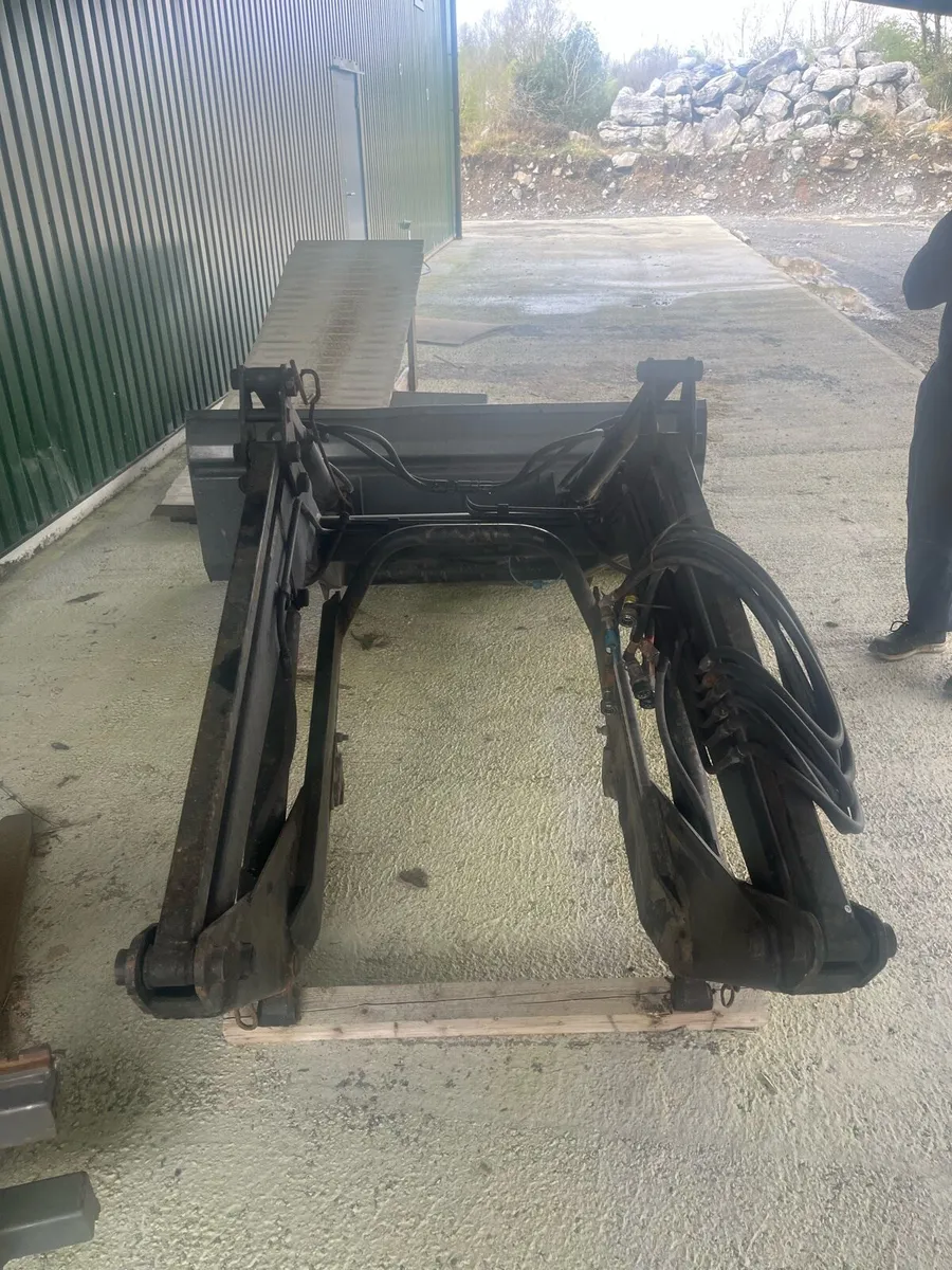 Front loader pallet forks and bucket - Image 1