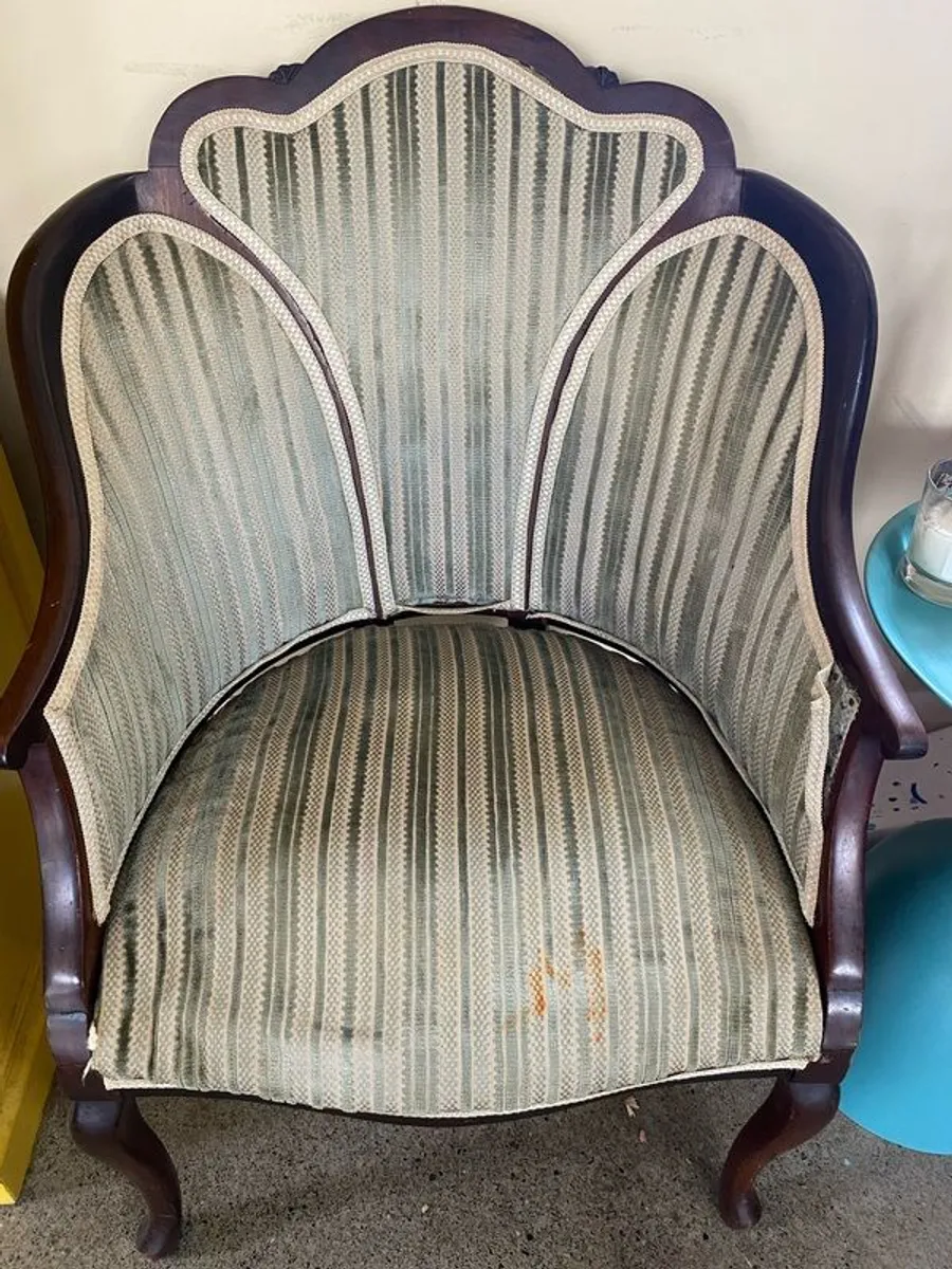 Beautiful antique tub chair