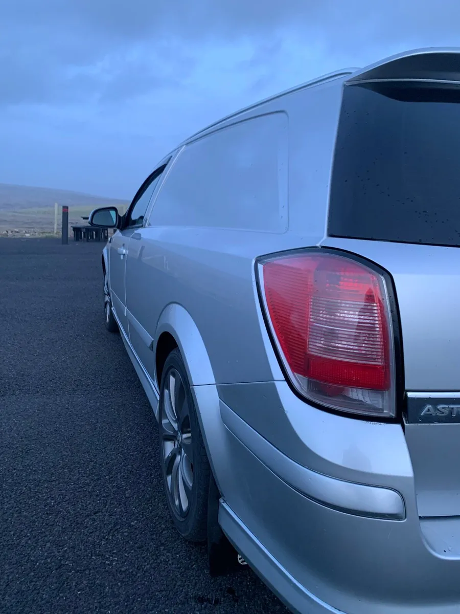 Vauxhall Astra van 1.7 sport - Image 4