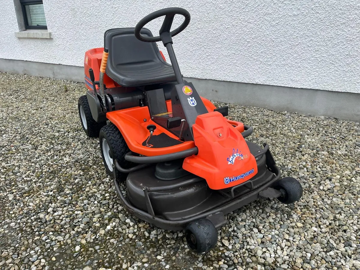 Husqvarna ride on lawnmower - Image 1