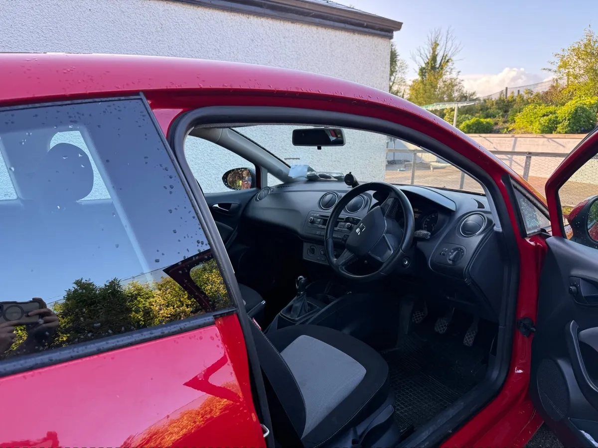 SEAT Ibiza 2014 1.4L - Image 4