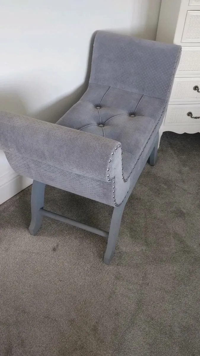 Decorative chair - Image 3