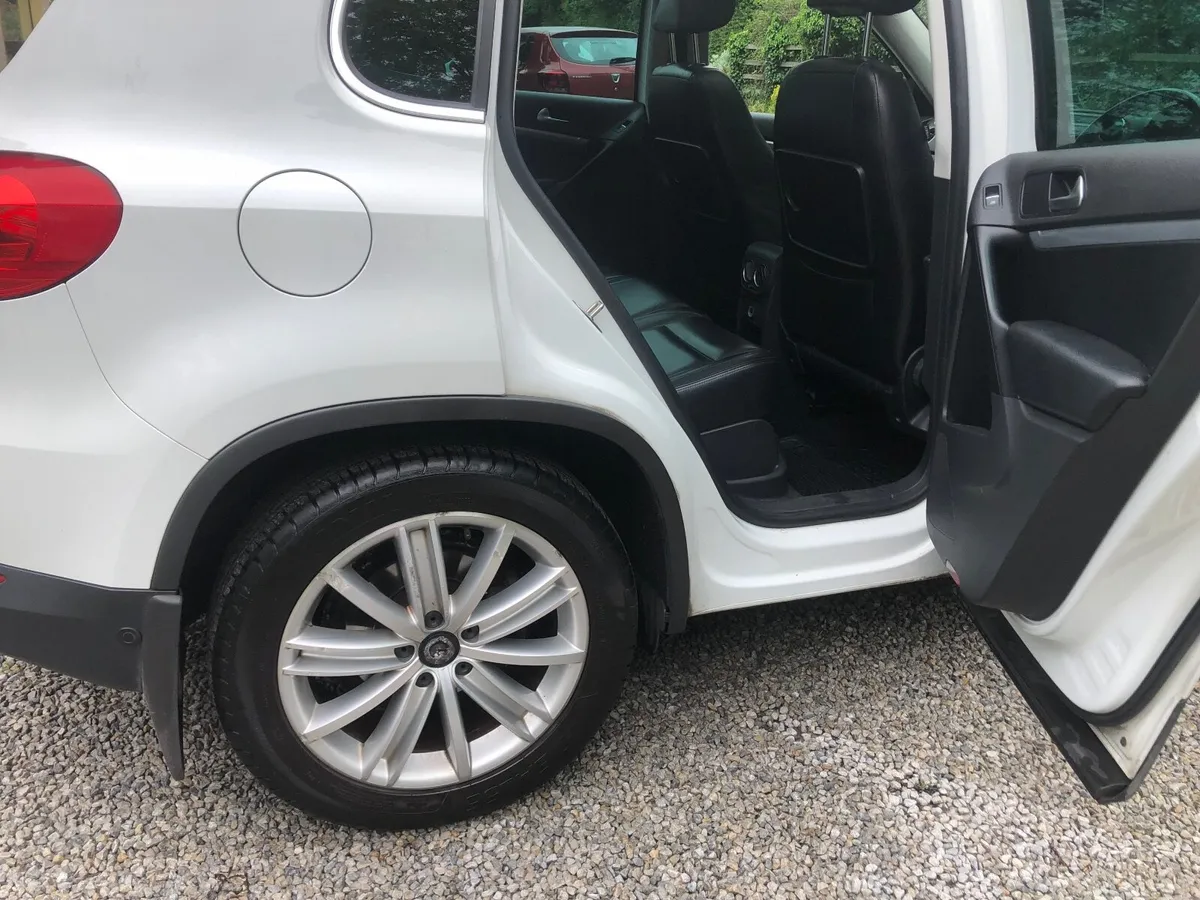 VW Tiguan 2.0 Tdi Pan Sunroof - Image 3