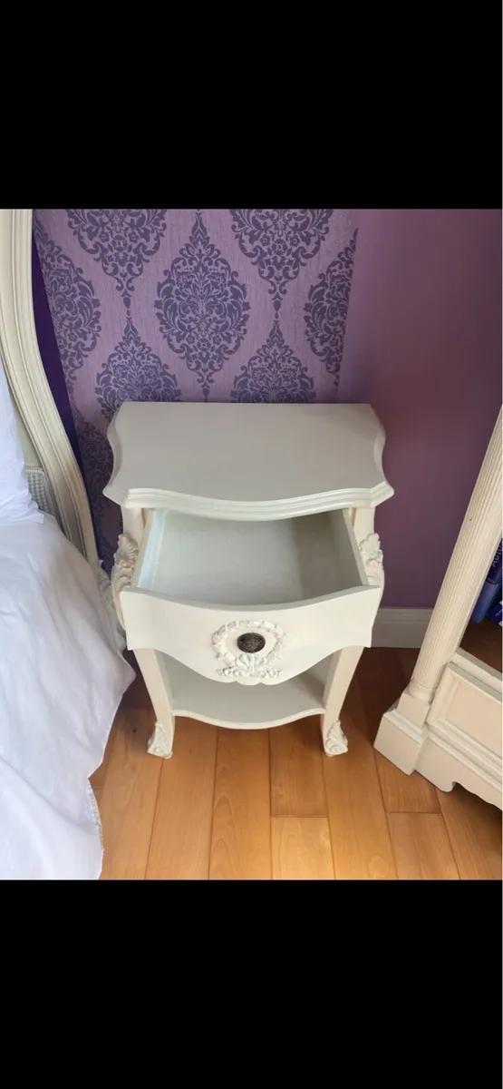 Antique Wooden Bedside Locker - Image 3