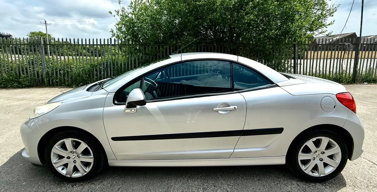 Peugeot 207 2007 - Image 2
