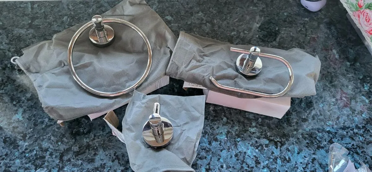 Bathroom Accessories - Image 1