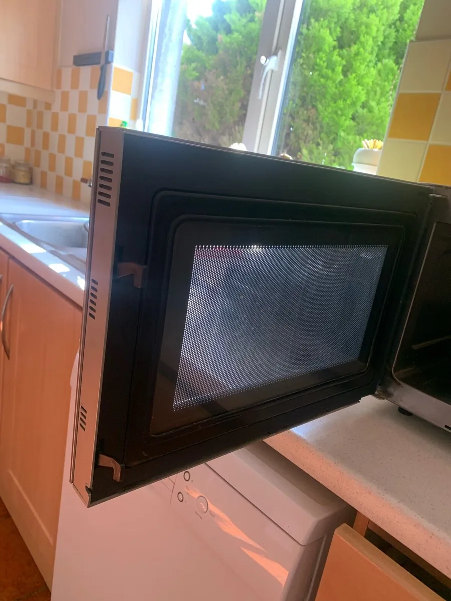 Microwave - Image 4