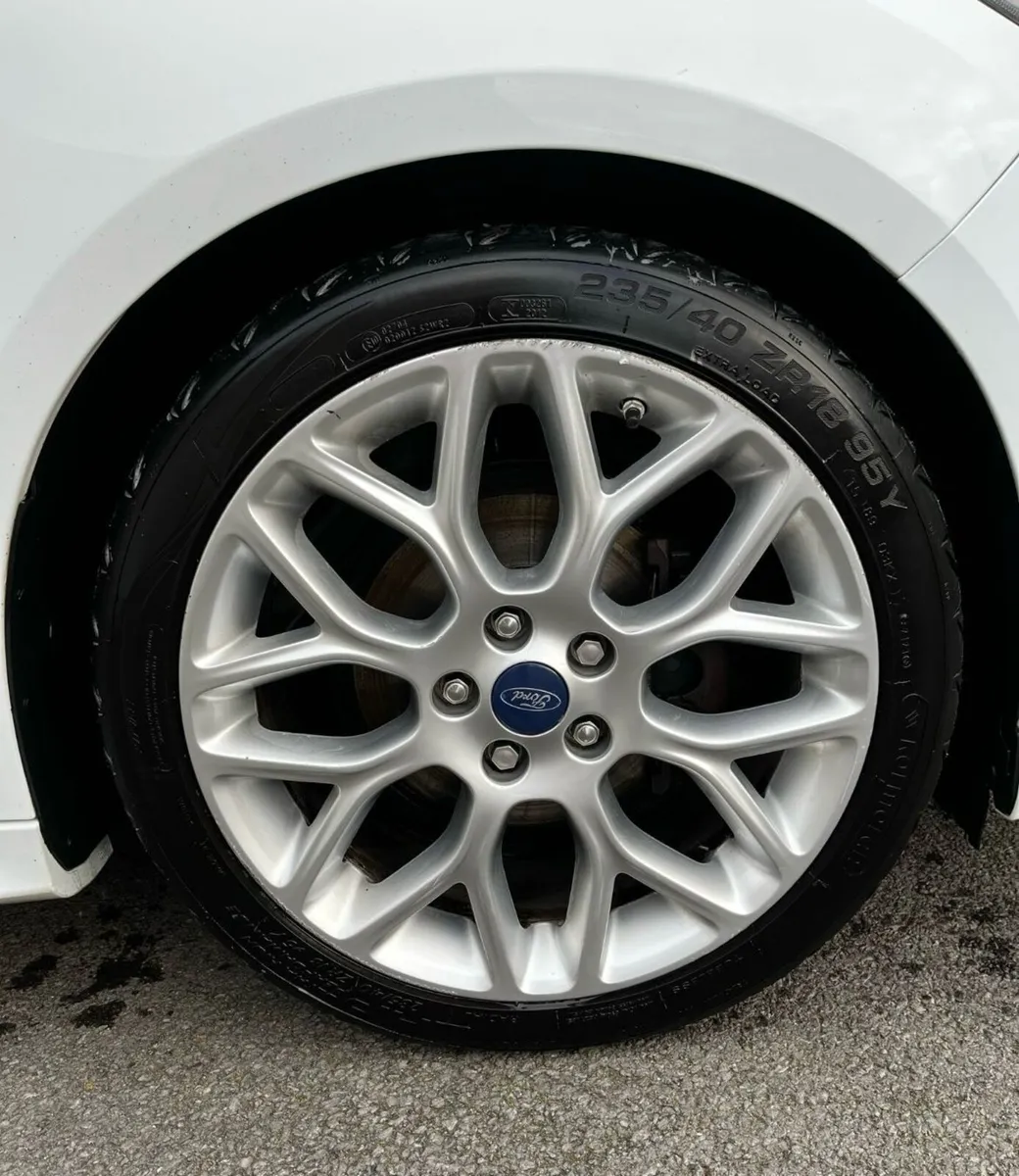 Ford Focus St-Line - Image 3