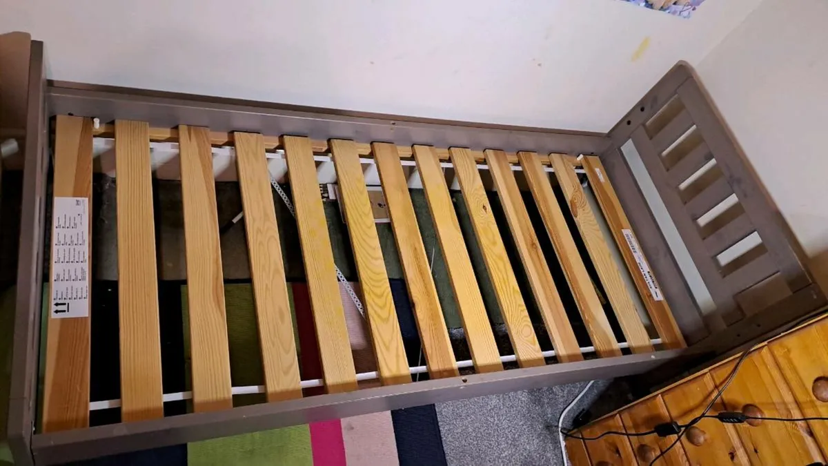Junior bed - Image 2