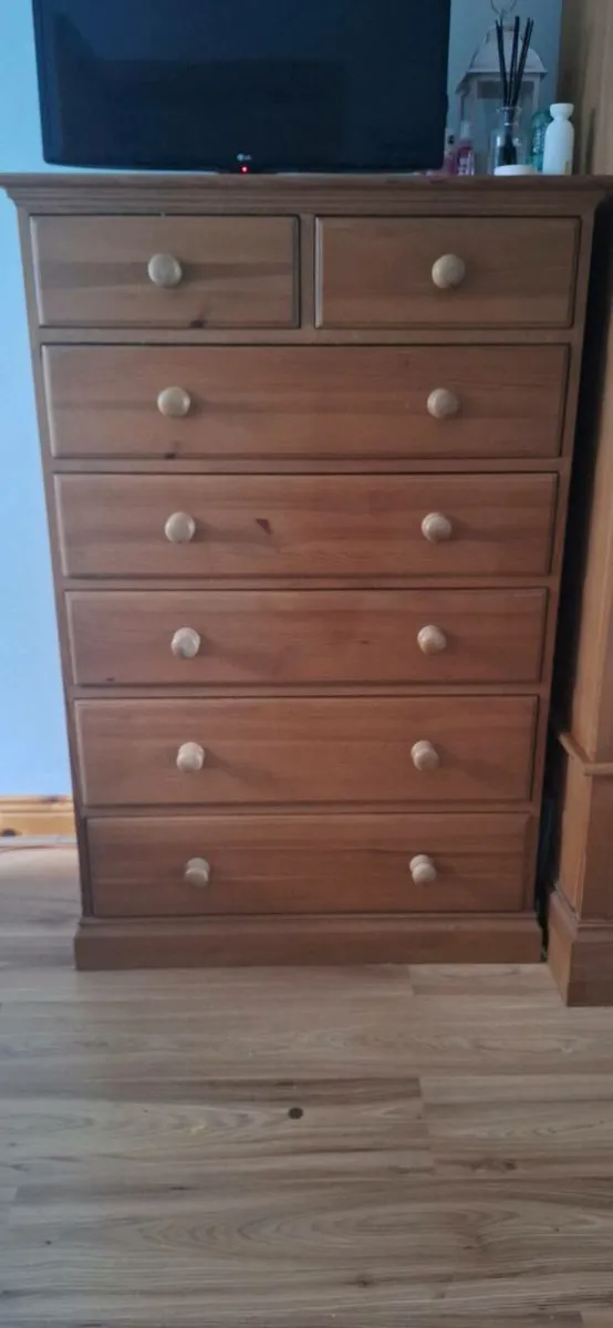 Wardrobe and 2 chest of drawers - Image 4