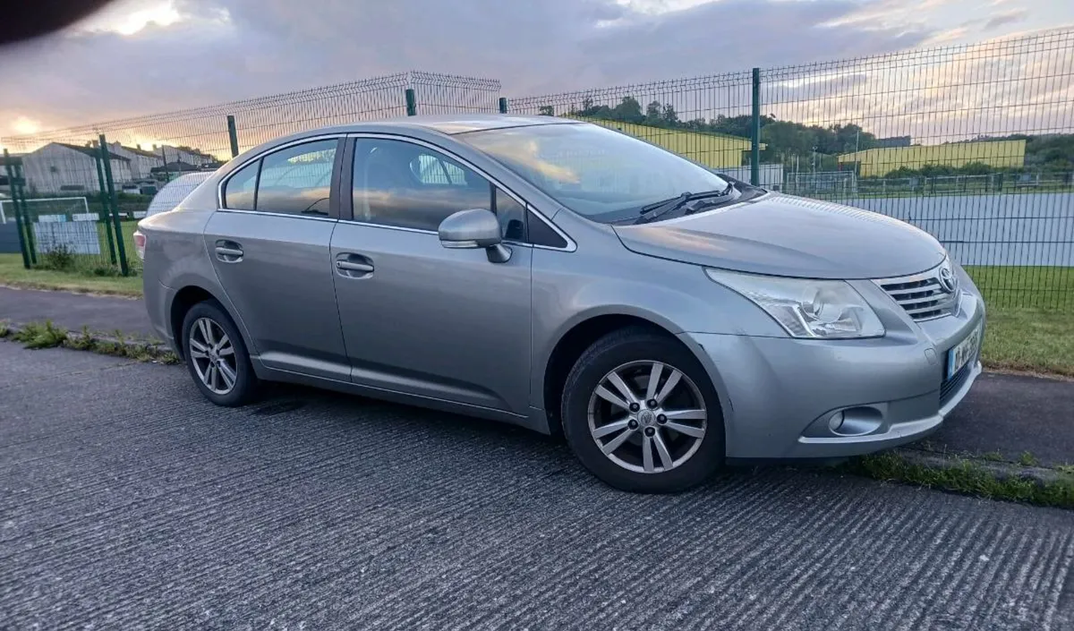 2010 toyota avensis...nct until 28/10/2025 - Image 3