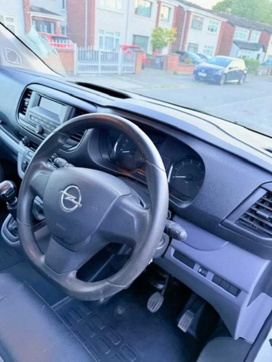 Opel Vivaro 2021 - Image 4