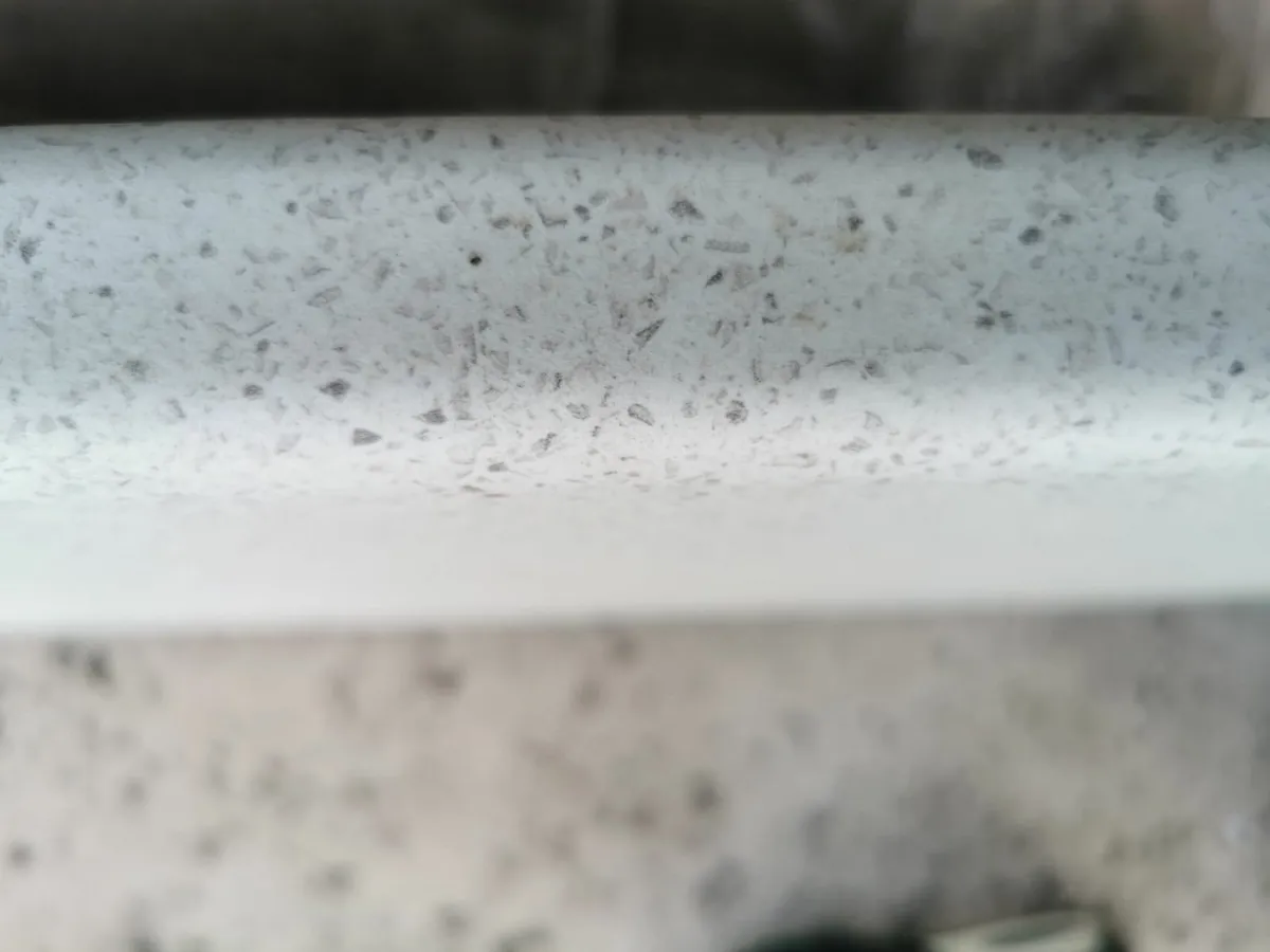 Kitchen worktop - Image 2