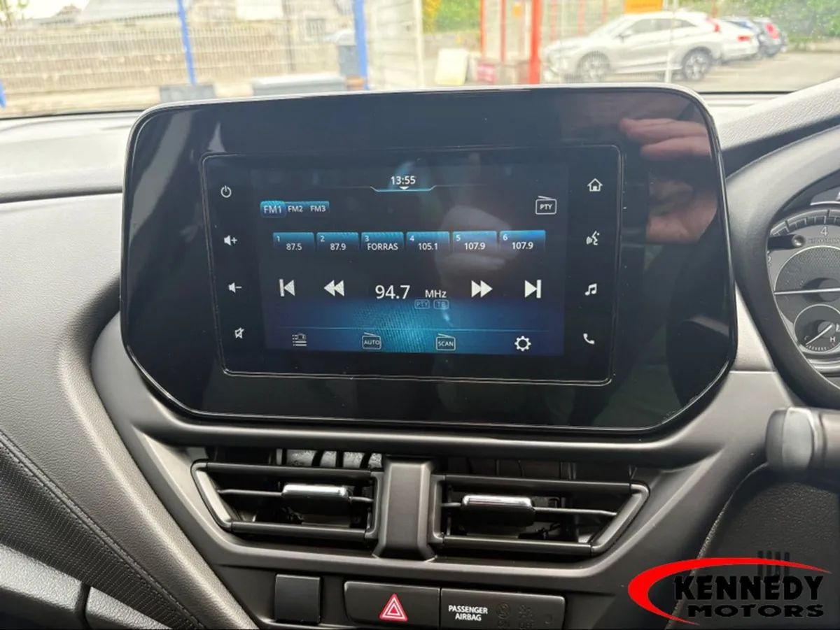 Suzuki SX4 1.5 S1-hev Motion AGS 5DR Auto - Image 4