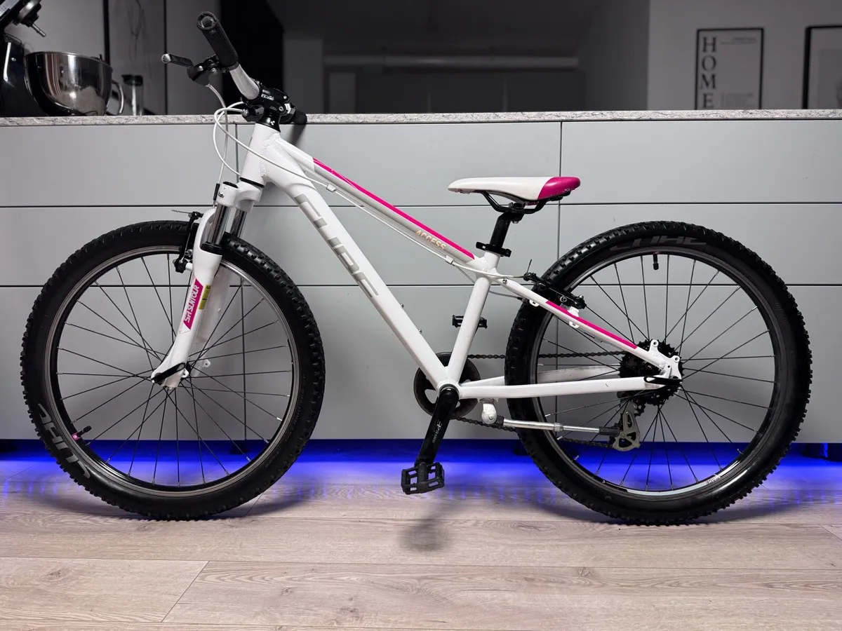 CUBE Junior Bike 24 inch - Image 2