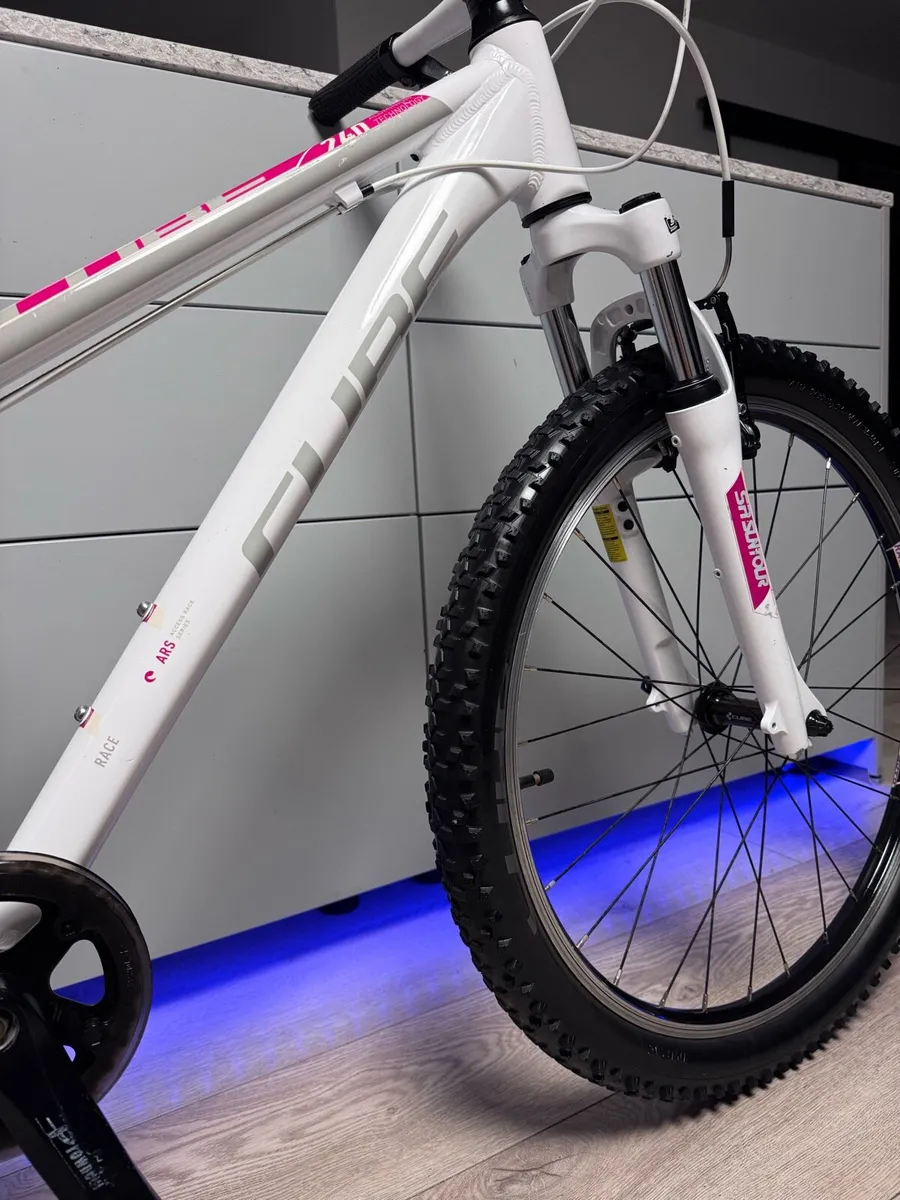 CUBE Junior Bike 24 inch - Image 3