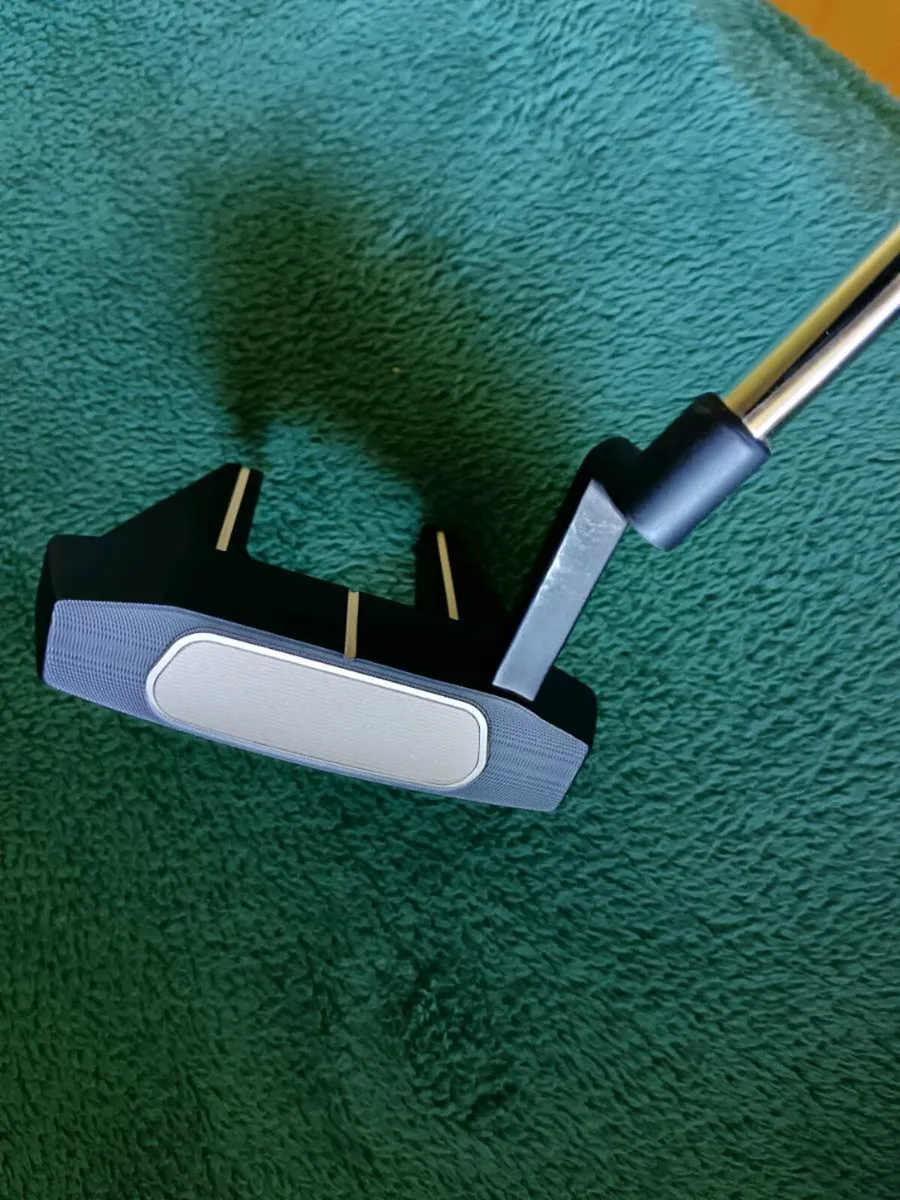 Odyssey Ai 7 CH putter. New condition. - Image 3