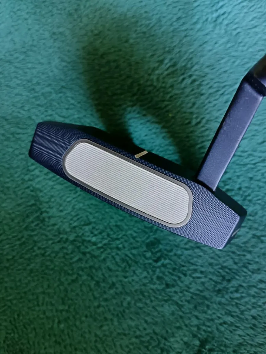 Odyssey Ai 7 CH putter. New condition. - Image 4