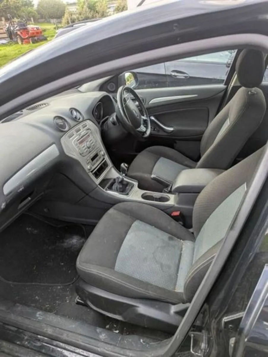 Ford Mondeo 2010 - Image 4
