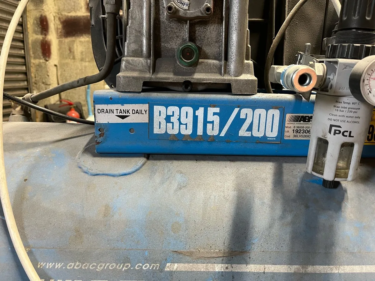 Abac B3915 200L Compressor - Image 2