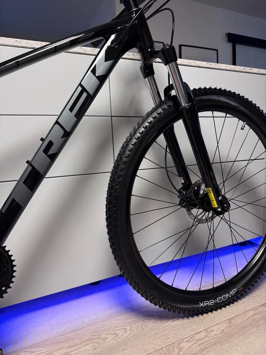 TREK Marlin MTB (Like NEW) - Image 3
