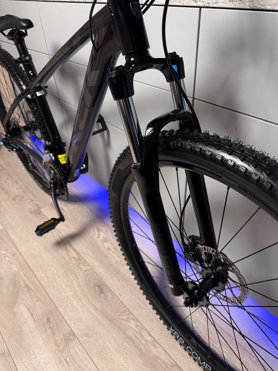 TREK Marlin MTB (Like NEW) - Image 4