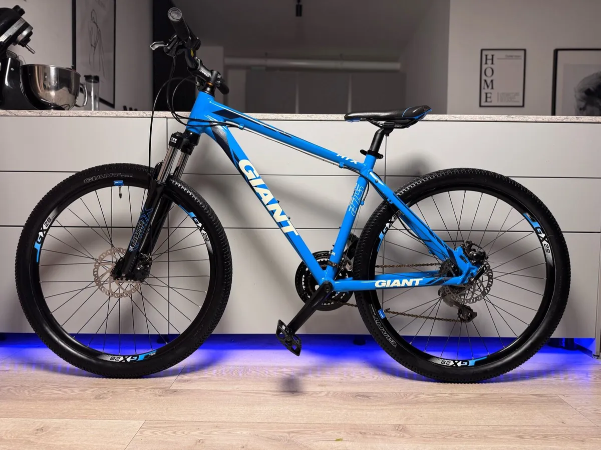 Giant ATX Mountain Bike - Image 2