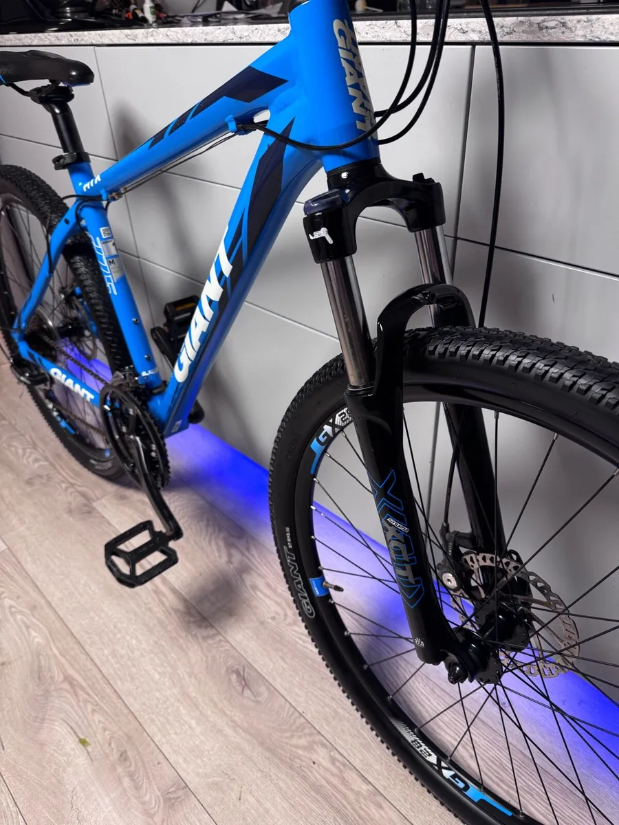 Giant ATX Mountain Bike - Image 4
