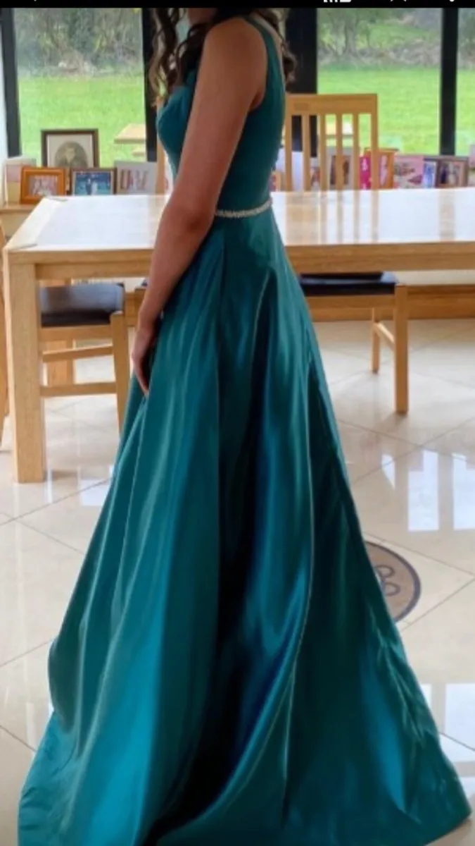 Debs dress - Image 2