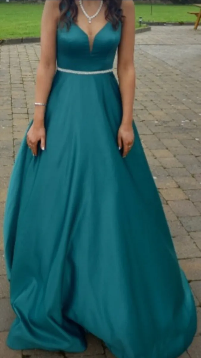 Debs dress - Image 3