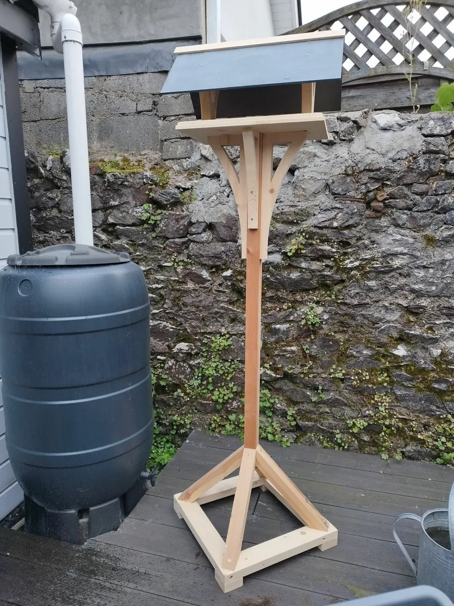 Bird Table - Image 1