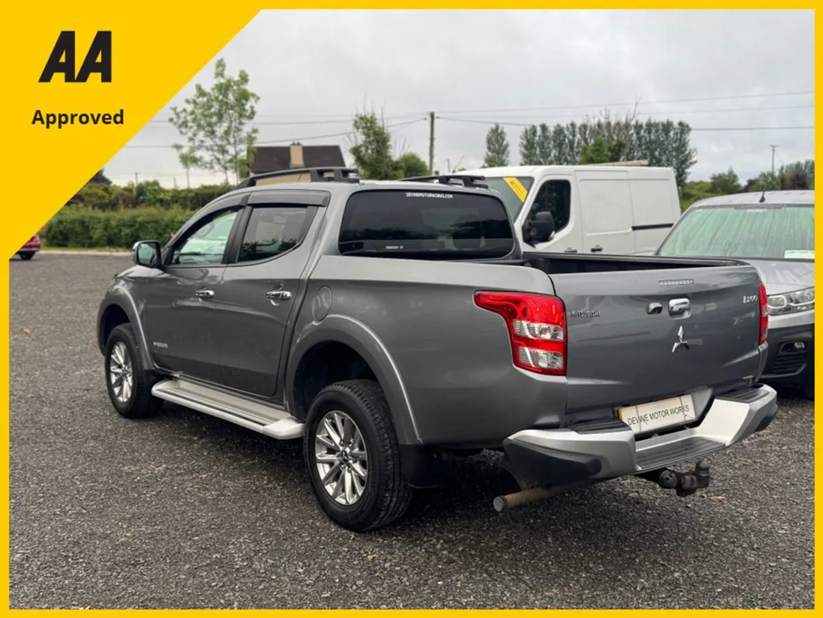 Mitsubishi L 200 Warrior Di-d Auto - Image 3