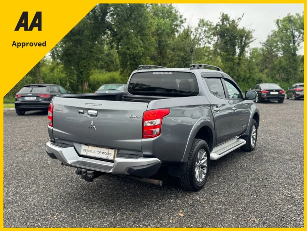 Mitsubishi L 200 Warrior Di-d Auto - Image 4