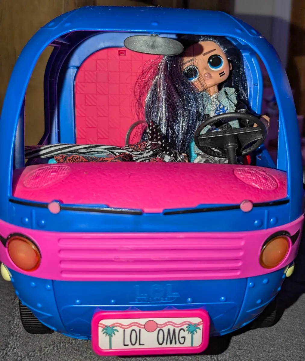 LOL camper van & Dolls, Babies, Pets & OMG Doll - Image 4