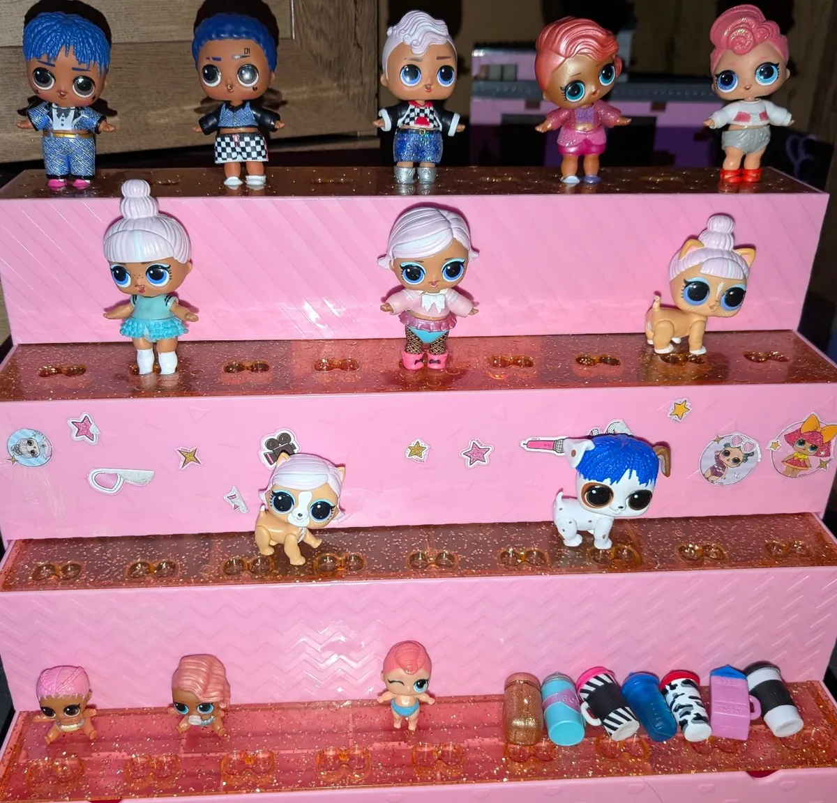 LOL camper van & Dolls, Babies, Pets & OMG Doll - Image 3
