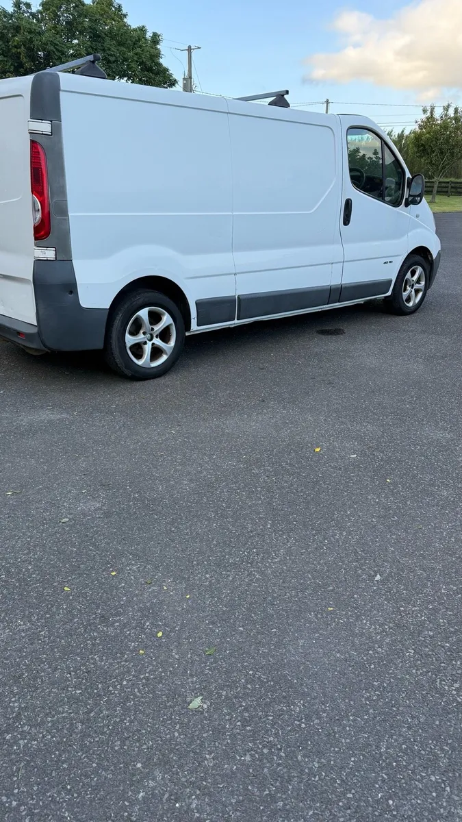 Renault traffic - Image 1