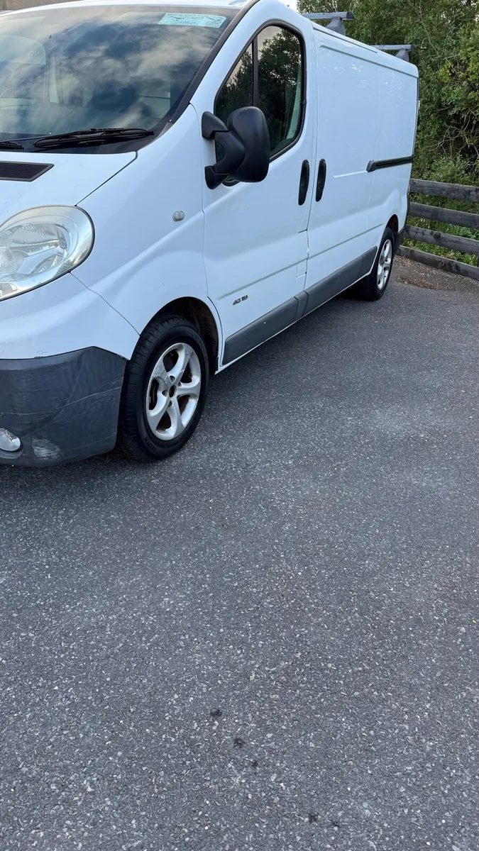 Renault traffic - Image 2