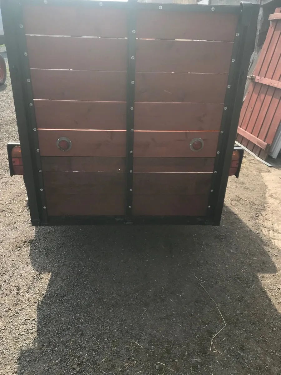 Trailer - Image 4