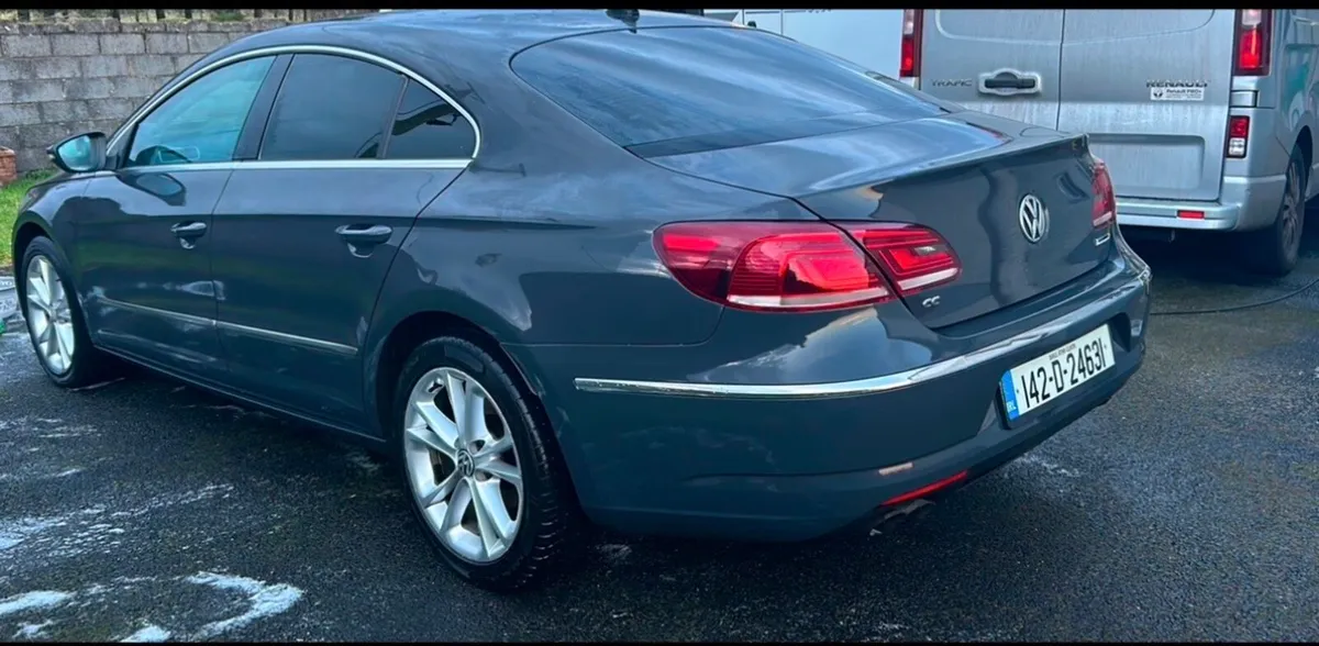 Volkswagen Passat CC - Image 4