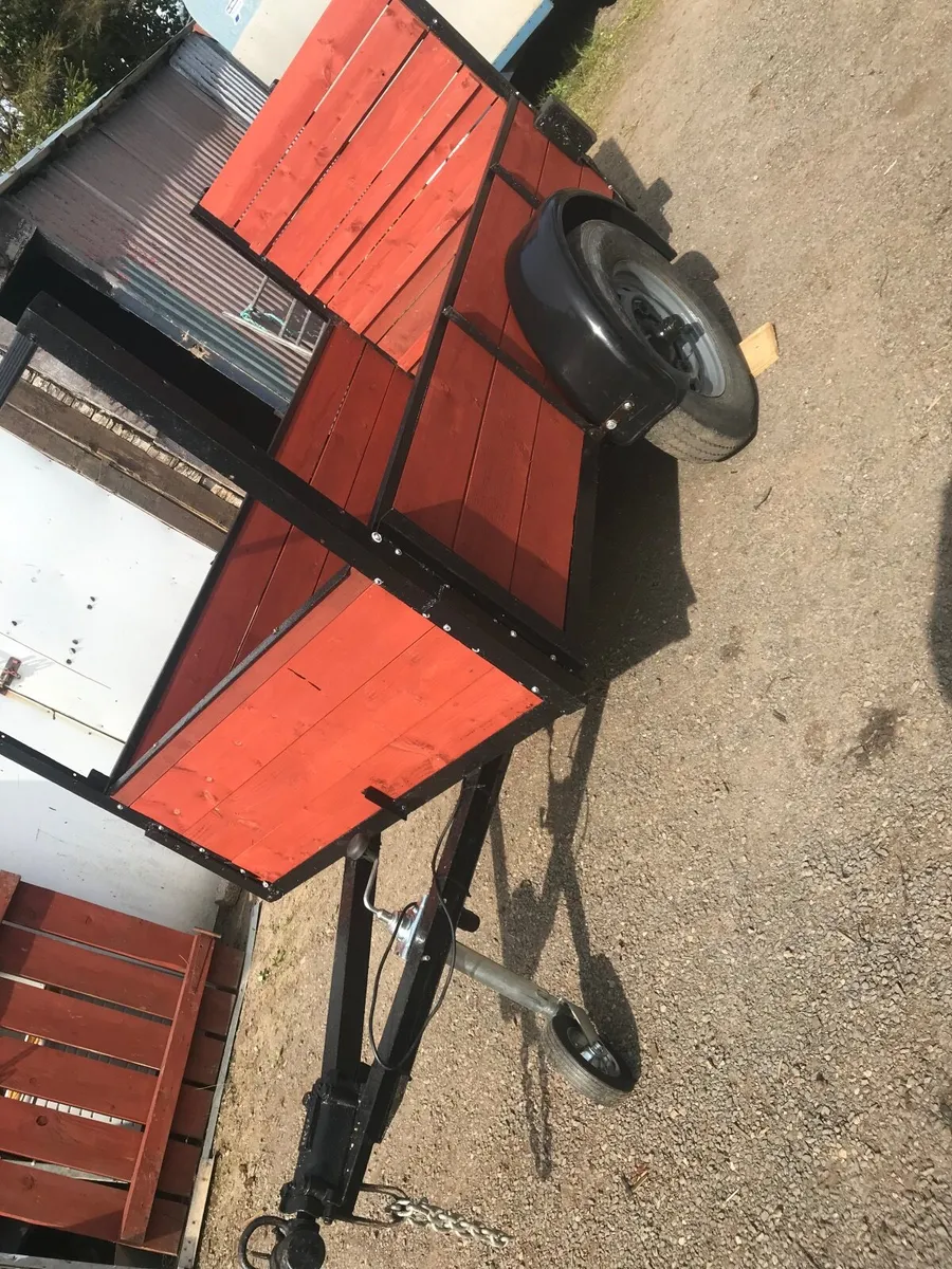 Trailer - Image 1