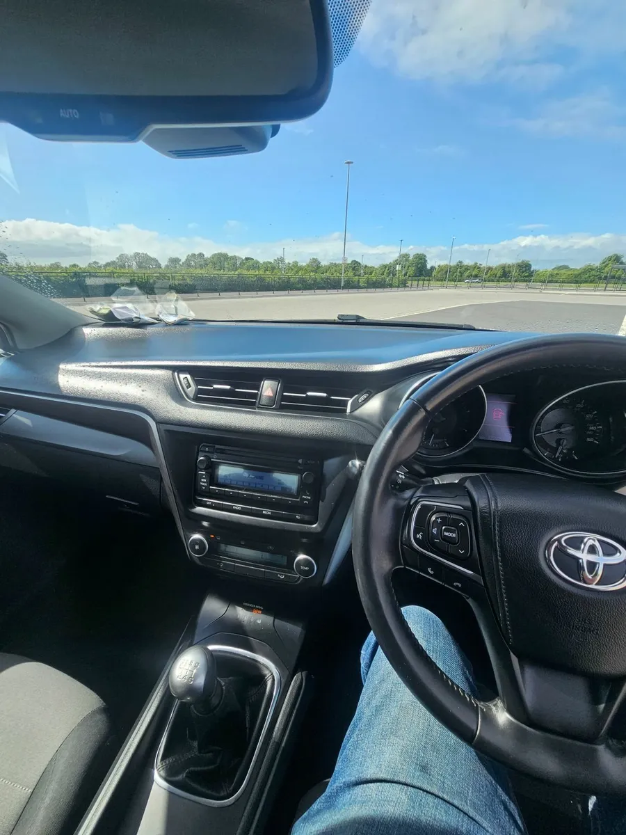 Toyota Avensis 2015 - Image 3
