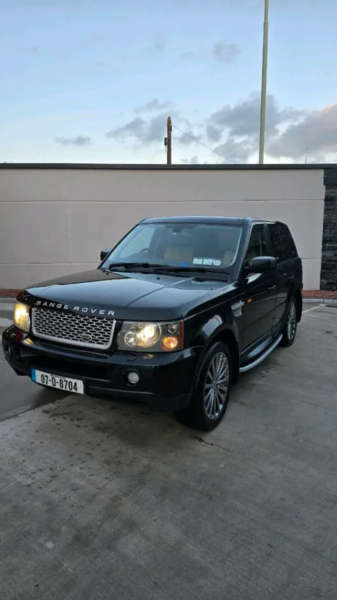 Land Rover Range Rover - Image 1