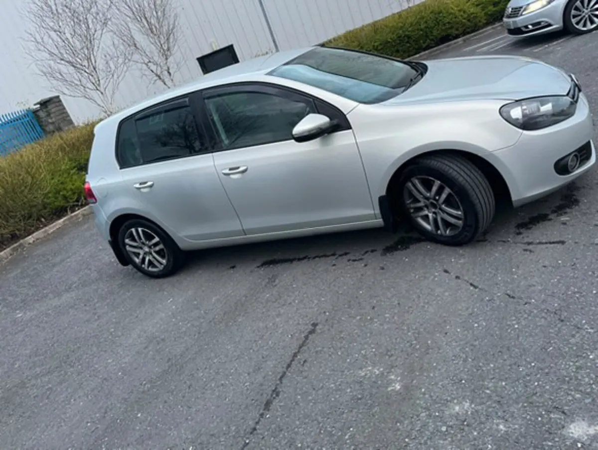 Golf 6 - Image 2